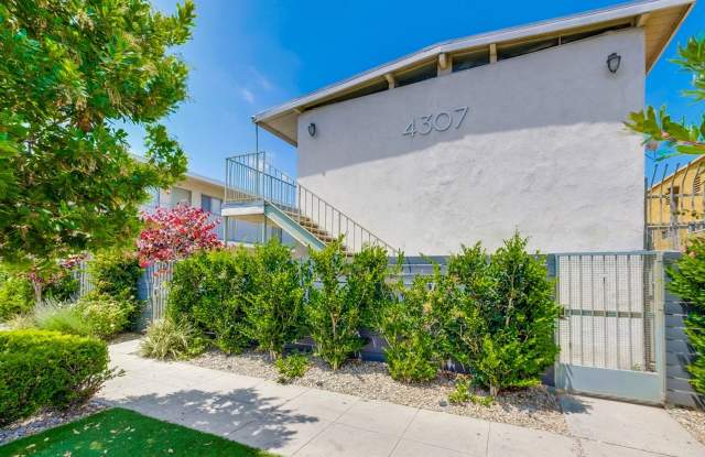 Charming Courtyard Apartments in West Adams – Secure, Walkable  Centrally Located photos photos