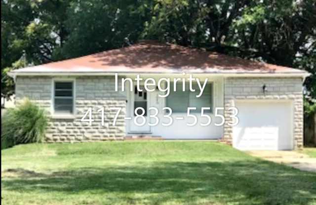 1040 S Kentwood Ave photos photos