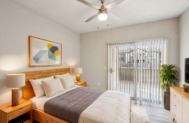 Sweetwater at Metro North photos photos