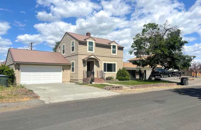 Beautifully Updated 4-Bedroom Home in the Heart of Richland photos photos