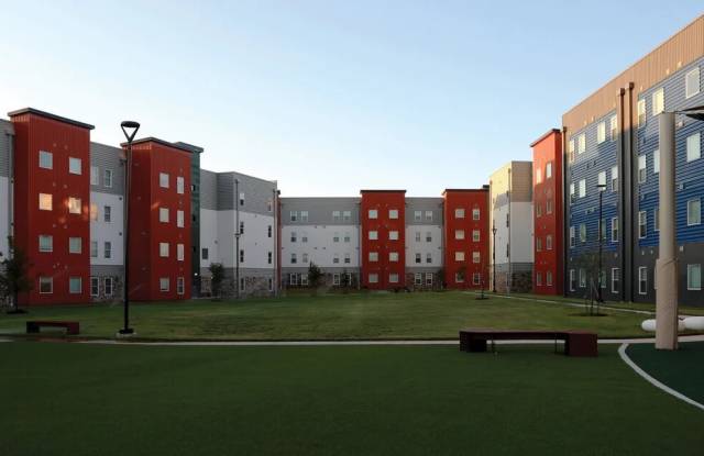 Libertad Austin photos photos