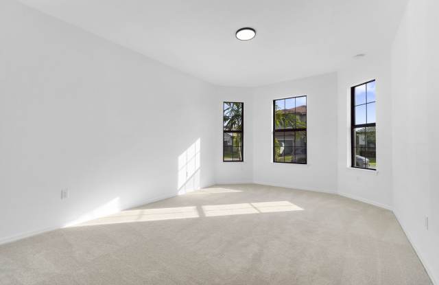 4949 Blistering Way Gallery 4