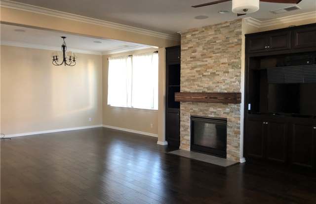 302 Summit Crest Drive Gallery 3