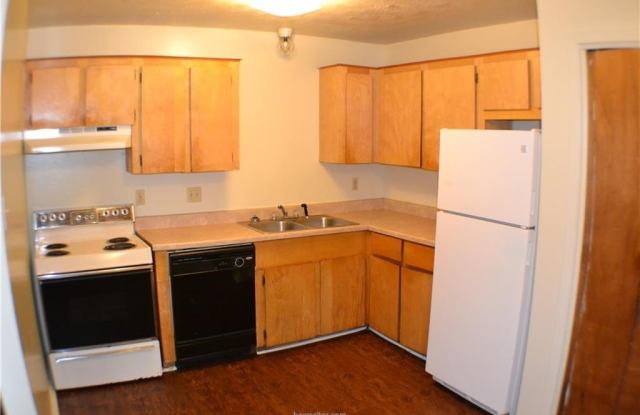 2713 Sprucewood Street photos photos