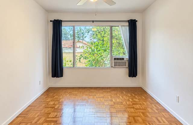 1550 S Hayworth Ave Gallery 4