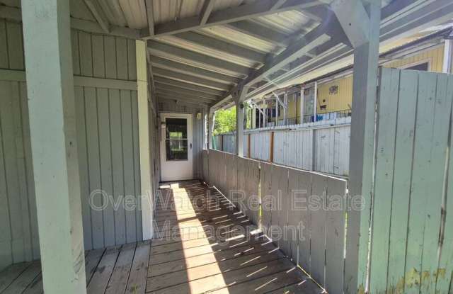429 Creekside St photos photos