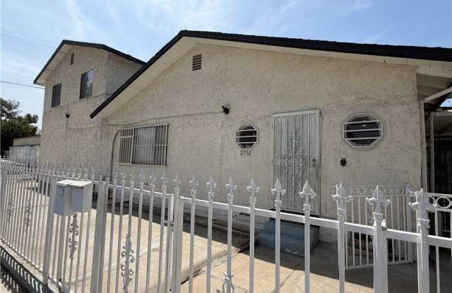 2712 W Hellman photos photos