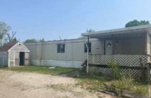22807 Alden Ave photos photos