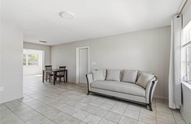 308 LANTANA Avenue Gallery 3
