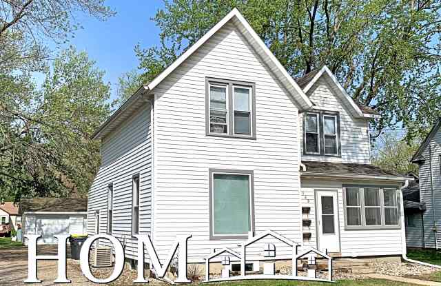 1049 Center Street - 1 photos photos