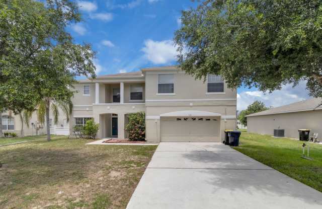 Spacious 5 bedrooms 3 bathrooms House. photos photos