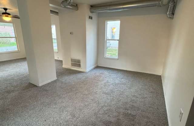 Check Out This 3-Bed/1-Bed House in Bluffton! Gallery 4