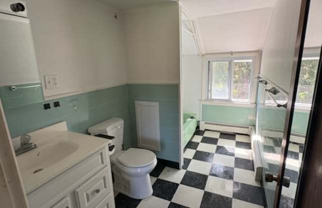 1832 Newton Ransom Boulevard Gallery 2