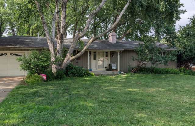 1751 8th St Sw photos photos