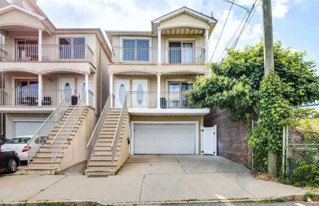311 MANHATTAN AVE photos photos