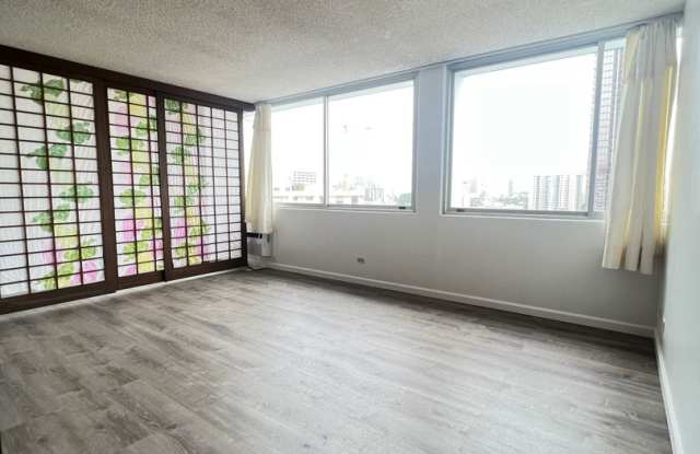 2 Bedroom 2 Full-Bath with covered parking Kapiolani Terrace Gallery 3