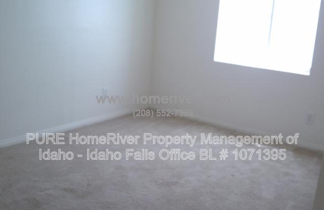 1684 Wildwood Ln Gallery 4