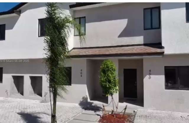 421 Southeast 1st Street photos photos