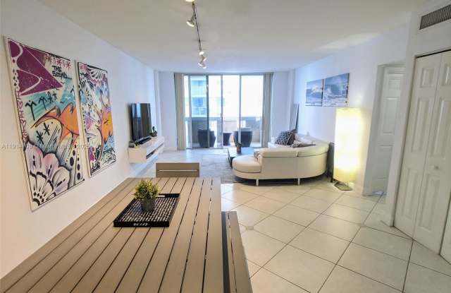 800 West Avenue - 800 West Avenue, Miami Beach, FL 33139