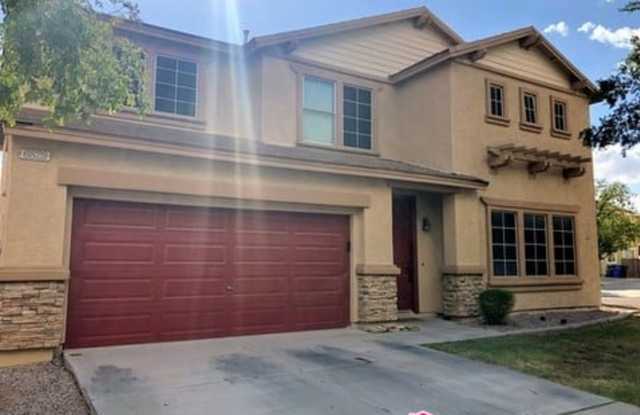 6829 S 40th Drive Gallery 4