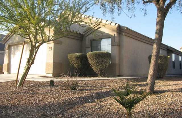 4 Bedroom, 2 Bath Coming 07/01/25! photos photos