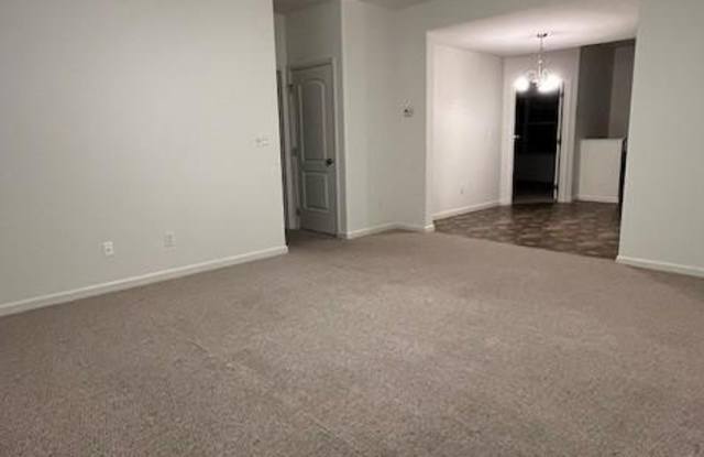 535 HOMETOWNE TER photos photos