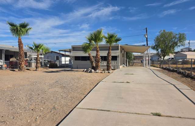 2 Bedroom Manufactured Home in Bullhead City Gallery 3