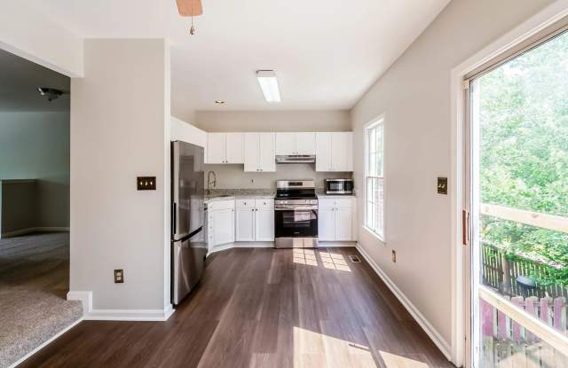 5709 Chase Ct Gallery 2