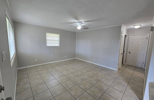 5802 E Highway 22 - 1 Gallery 2