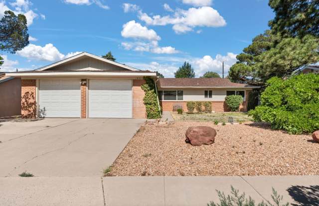 Large 4 Bedroom 2 Bath House photos photos
