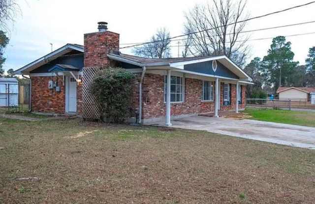 Charming 4BR/2BA Brick Home photos photos