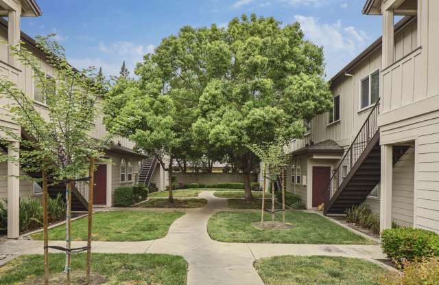 8905 Davis Road photos photos