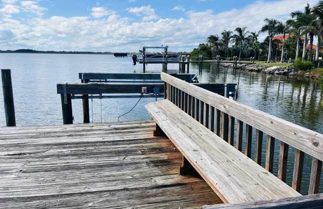 1467 Newfound Harbor Drive Gallery 4