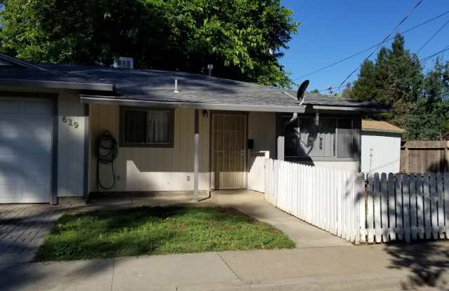 619 Cowles Ave - 619 Cowles Avenue, Red Bluff, CA 96080