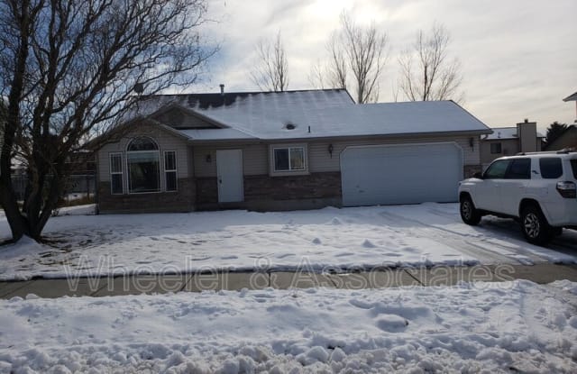 3763 W 4525 S - 3763 West 4525 South, West Haven, UT 84401