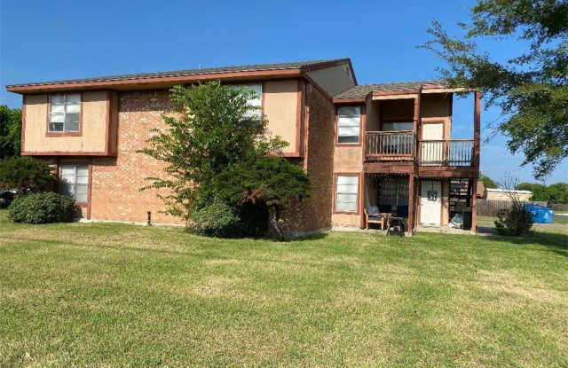1410 Moore Avenue - 1410 Moore Avenue, Portland, TX 78374