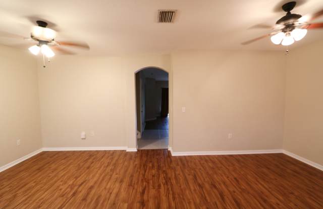 9828 Carlsdale Dr Gallery 3