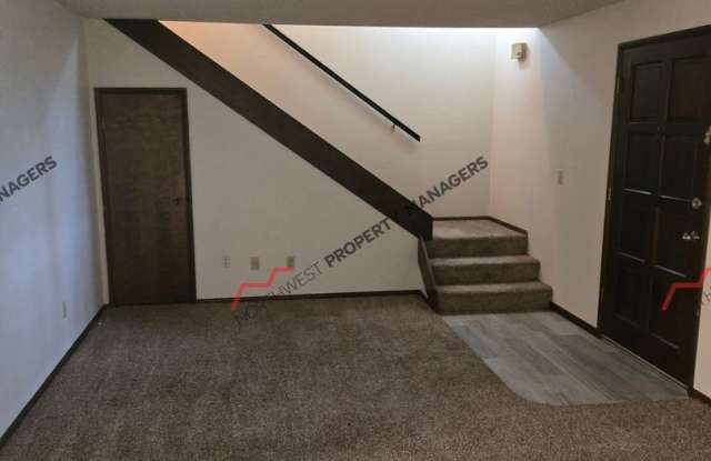 STATUS: AVAILABLE | T25 | $1695 photos photos