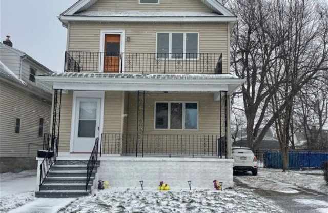 111 Dempster Street photos photos