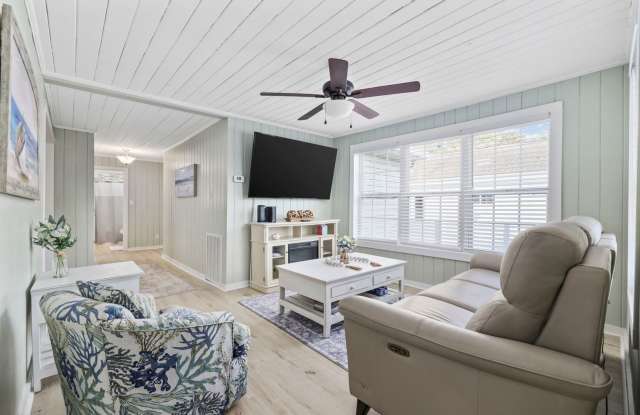 Gorgeous Totally Remodeled 3/2 in Garden City Beach-Small Dog Considered photos photos