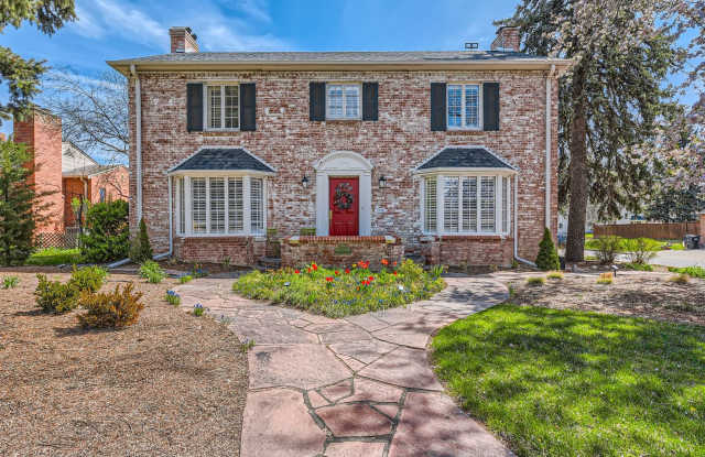 Available Now - 5 Bedroom 3.5 Bathroom Gorgeous Home! photos photos