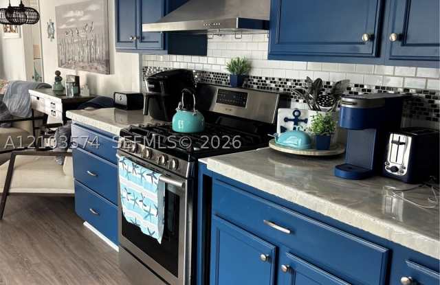 124 S Bay Harbor Dr. Gallery 3