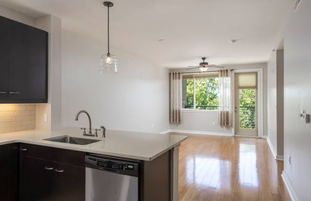 200 Manufacturers Road Unit 415 Gallery 4