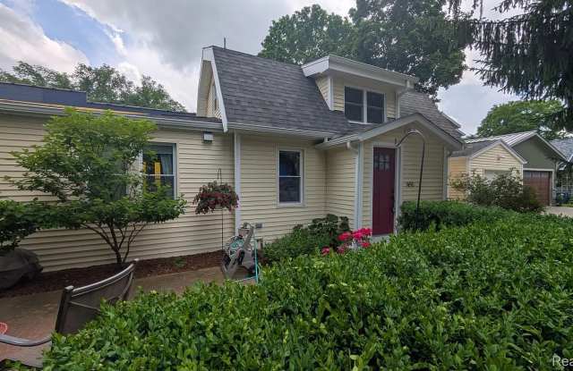 1490 South Blvd photos photos