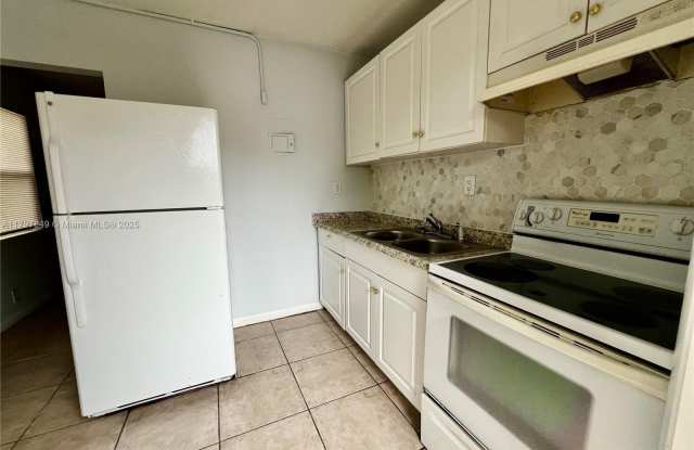 1115 21st St photos photos