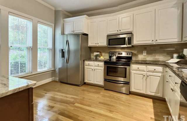 121 Lanigan Place Gallery 3