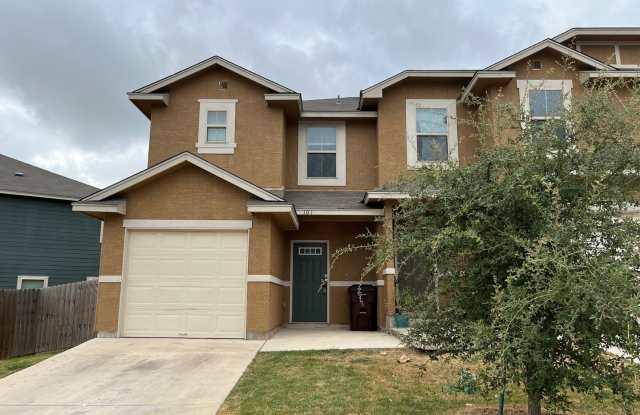 7006 Donovan Way #101, San Antonio, TX. 78244 photos photos