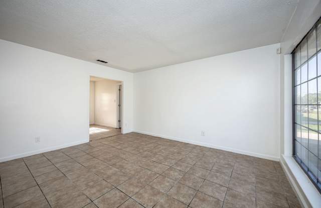 3 Bed 2 Bath home in Moss Point Gallery 4