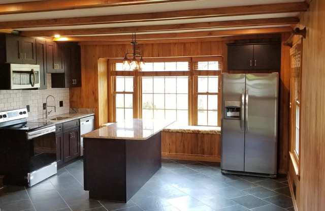 7110 Ayers Meadow Ln - 7110 Ayers Meadow Lane, Springfield, VA 22150