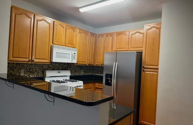 46190 WALPOLE Terrace Gallery 3